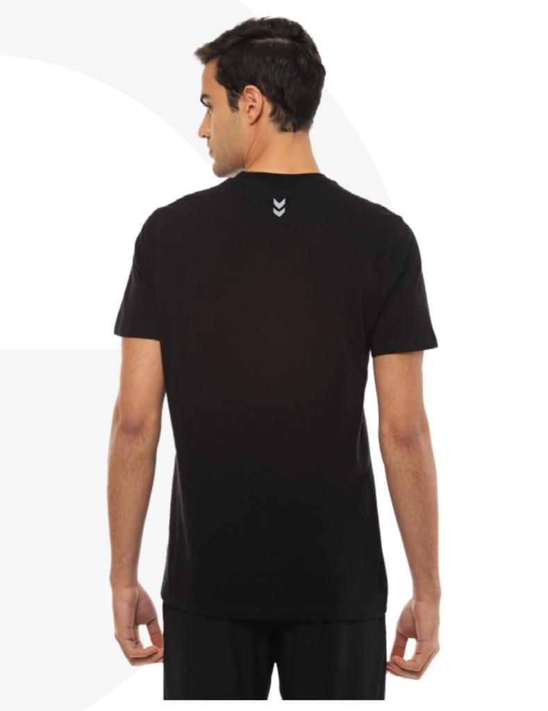 Hummel Round Neck.